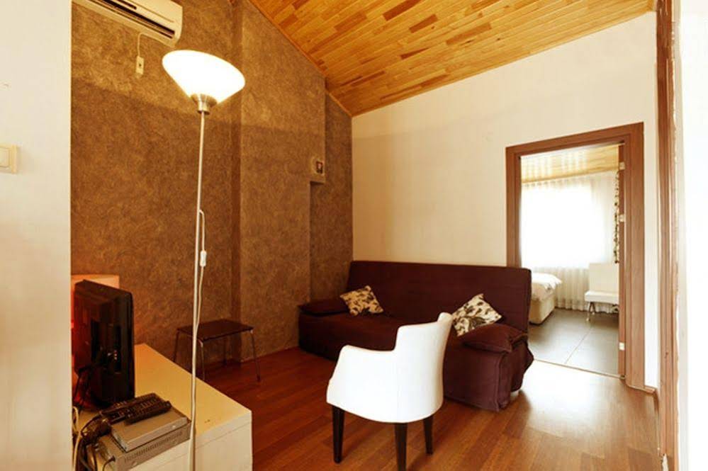 Adonis House Taksim