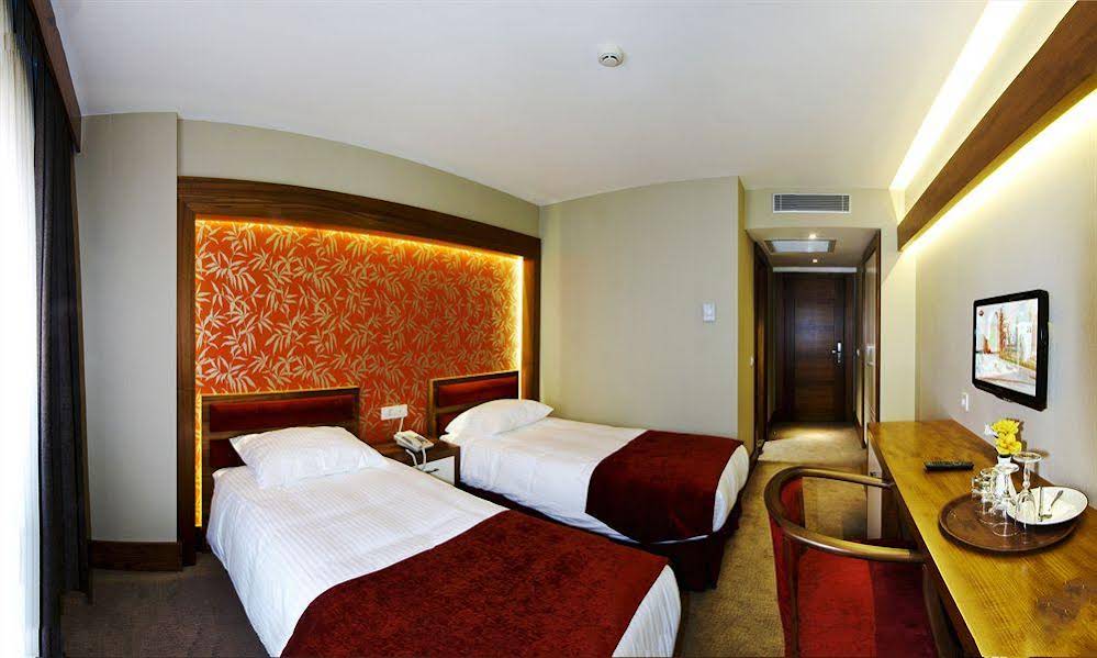 Bella Hotel