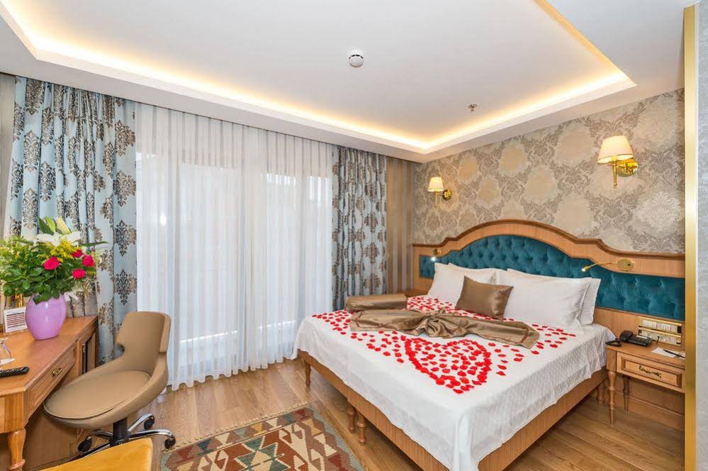 Aprilis Gold Hotel