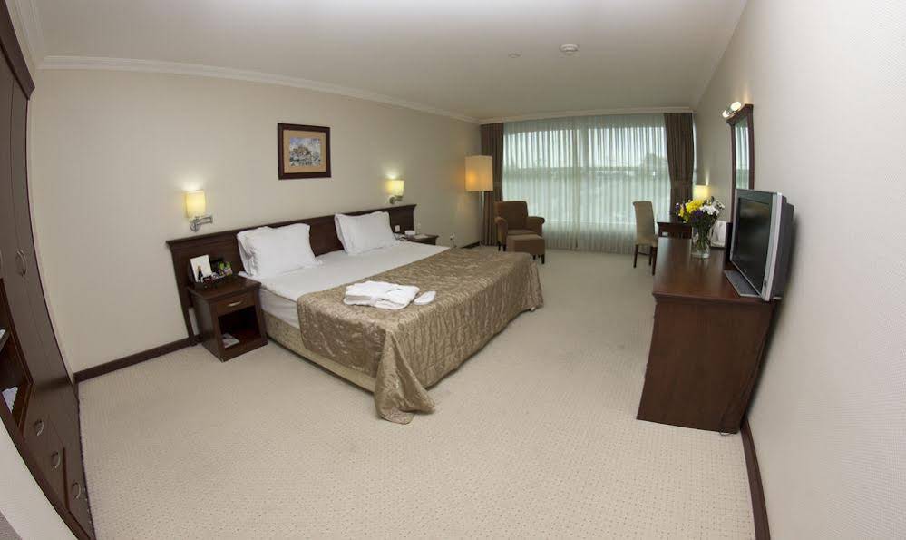 Tav Airport Hotel