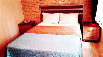 Gur Hotel