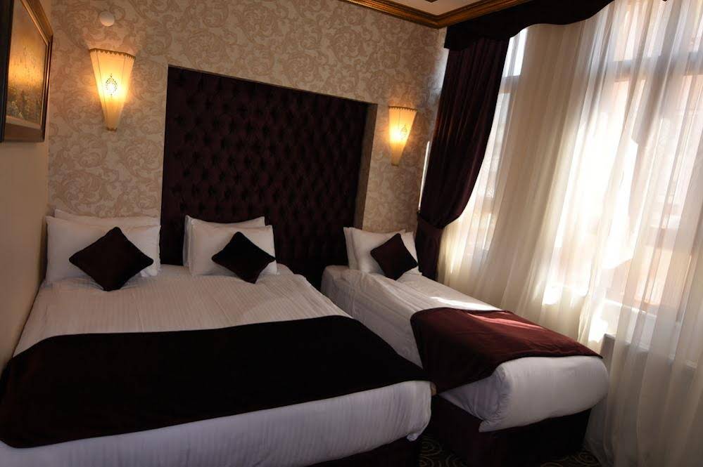 Diamond Royal Hotel