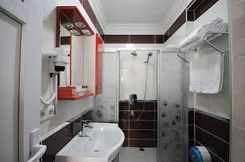 Gumus Palas Hotel