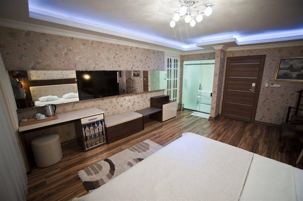 Miracle Hotel