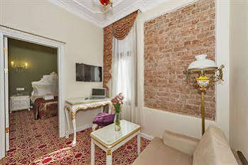 By Murat Crown Hotels