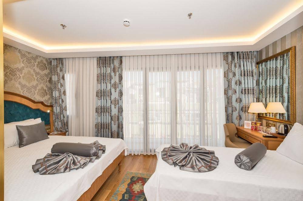 Aprilis Gold Hotel