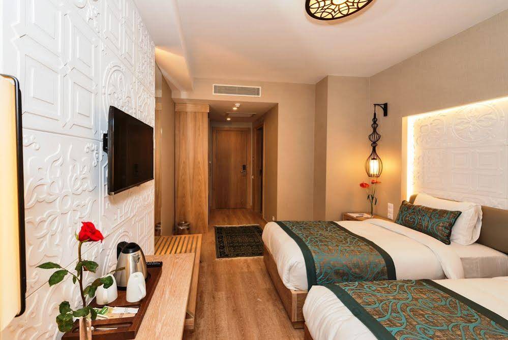 Aybar Hotel