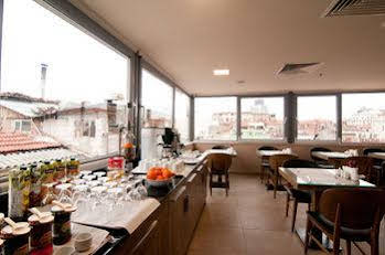 Ayramin Hotel