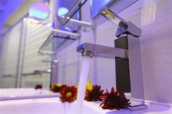 Arenaa Mountbatten Boutique Hotel