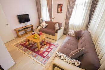Feyza Apartments