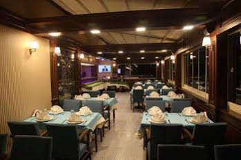 Golden Pen Hotel