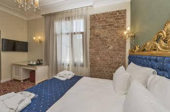 By Murat Crown Hotels