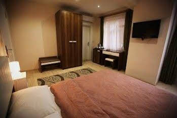 Bada Bing Hostel