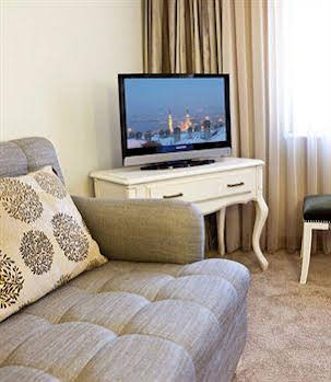 Taximtown Hotel