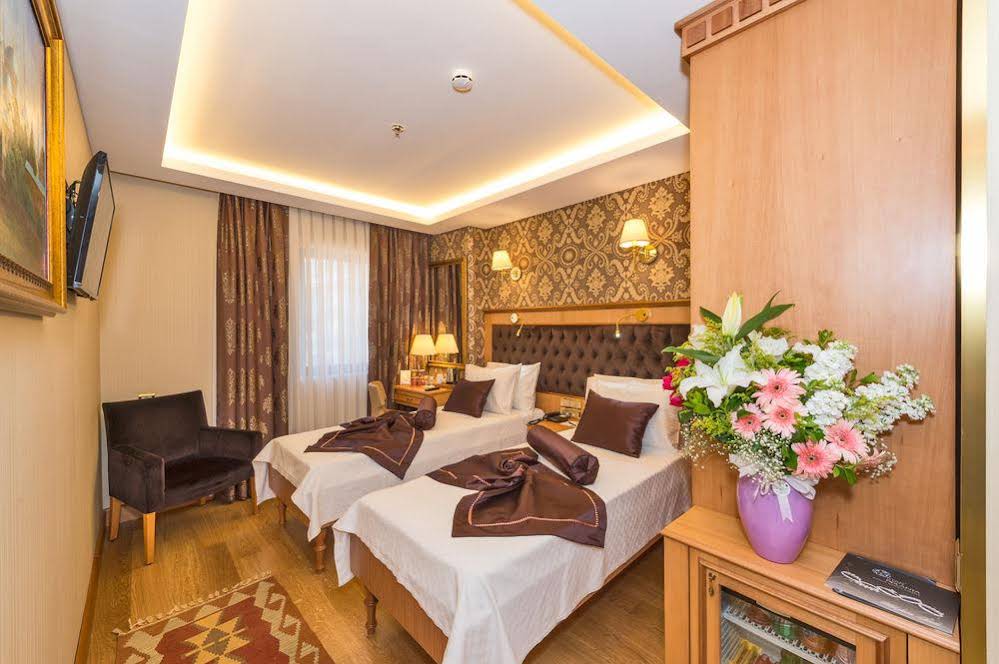 Aprilis Gold Hotel