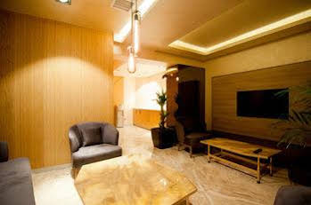 Ayramin Hotel