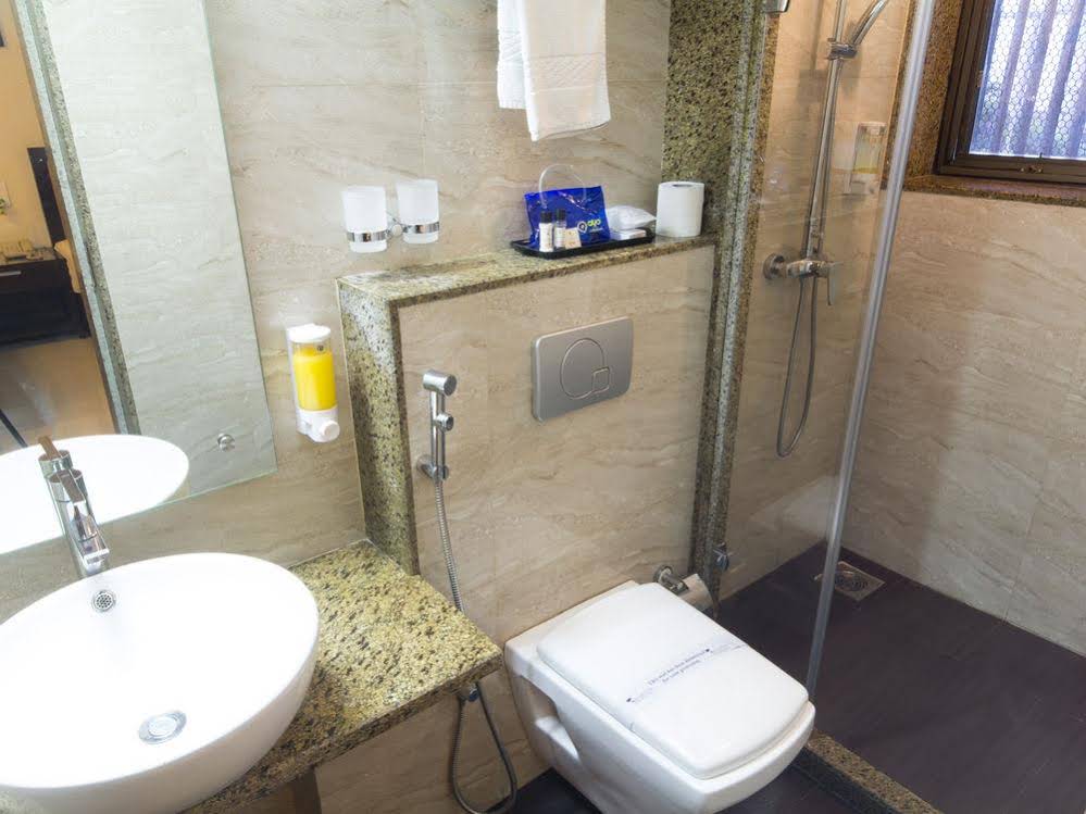 OYO Premium Kanjurmarg Bhandup West