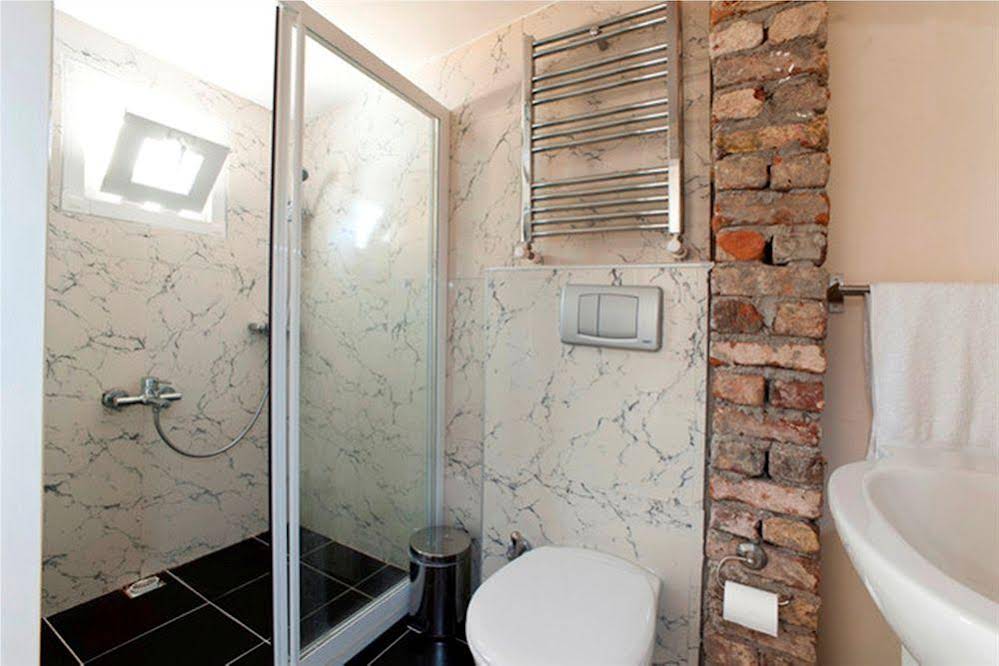 Adonis House Taksim