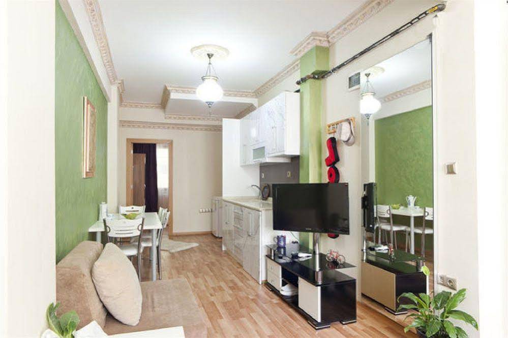 Adonis House Taksim