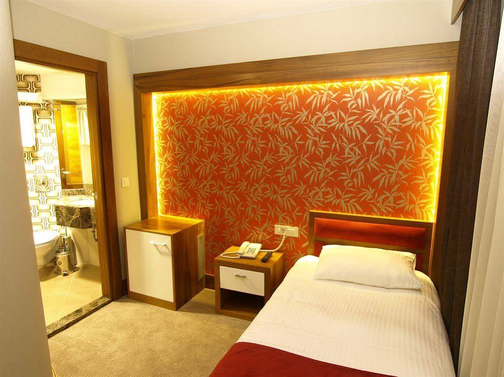 Bella Hotel