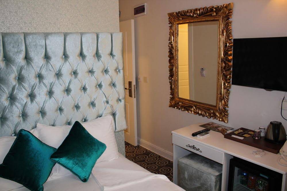 Diamond Royal Hotel