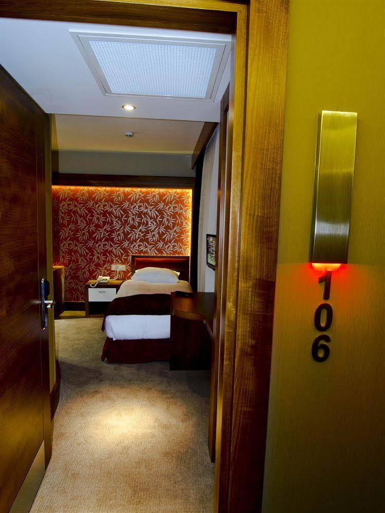 Bella Hotel