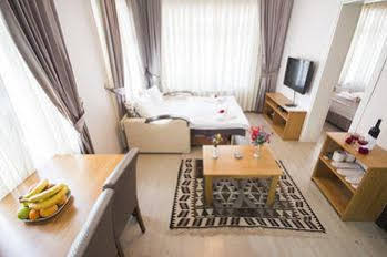 Feyza Apartments