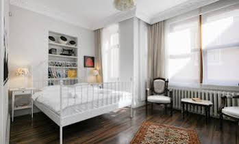 Tarus Apartments Taksim