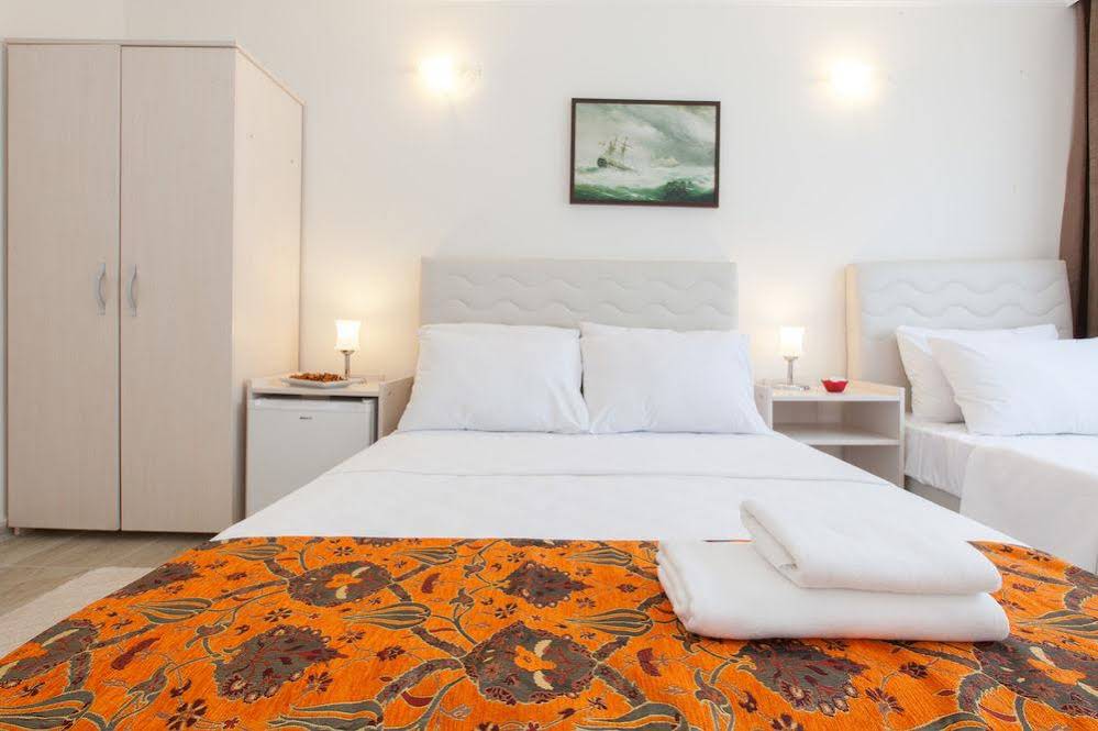 Galley Hotel