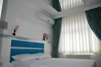 VIP Gold Suites