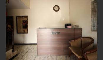 Hotel Q Deck