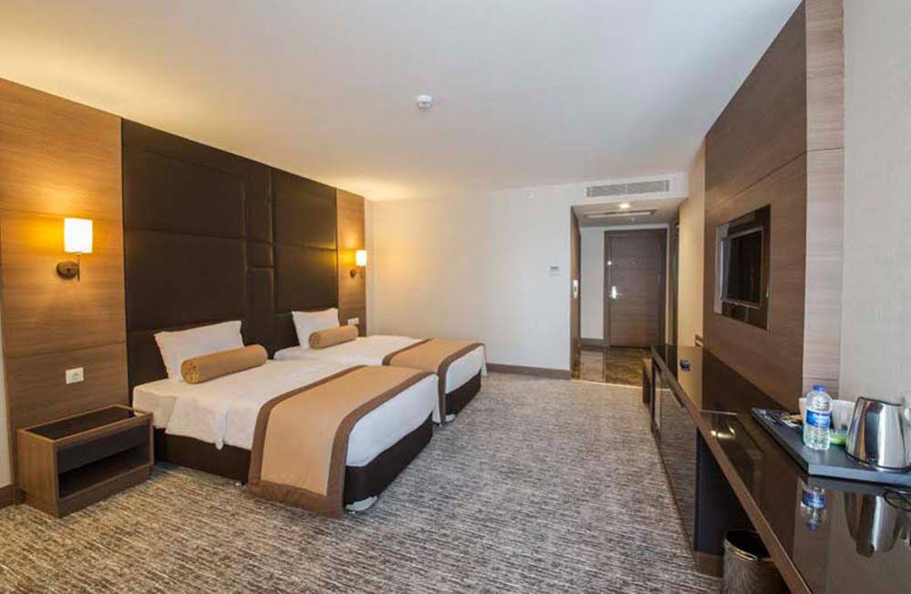 Inside Hotel Sisli