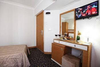Aspalace Hotel