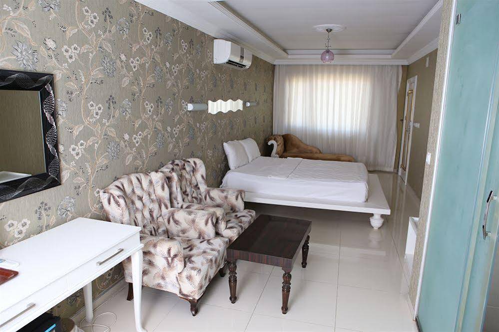 Miracle Hotel