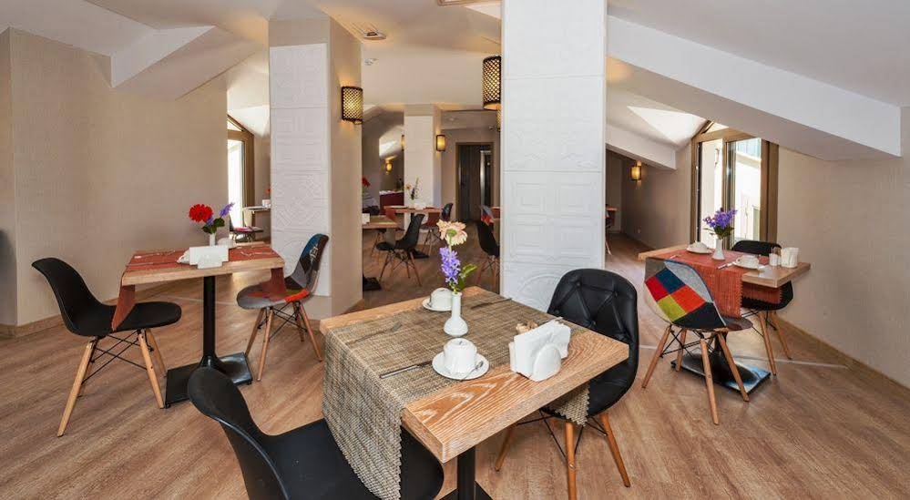 Aybar Hotel