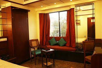 Hotel Karl Residency