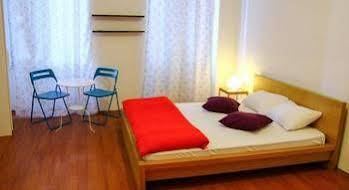 World House Apartments