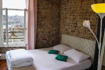 World House Apartments