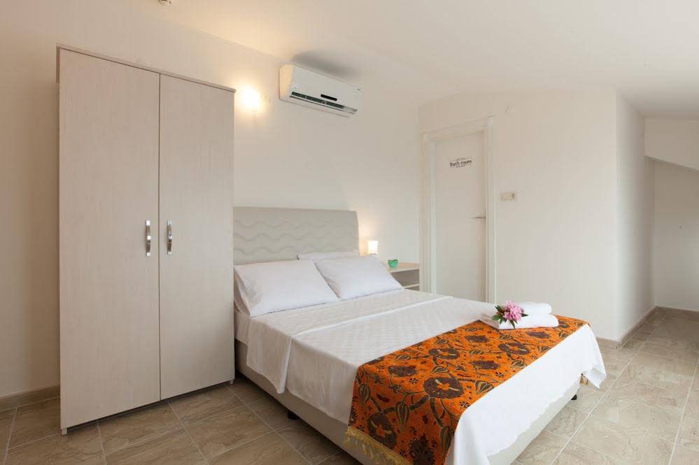 Galley Hotel