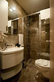 Ayramin Hotel