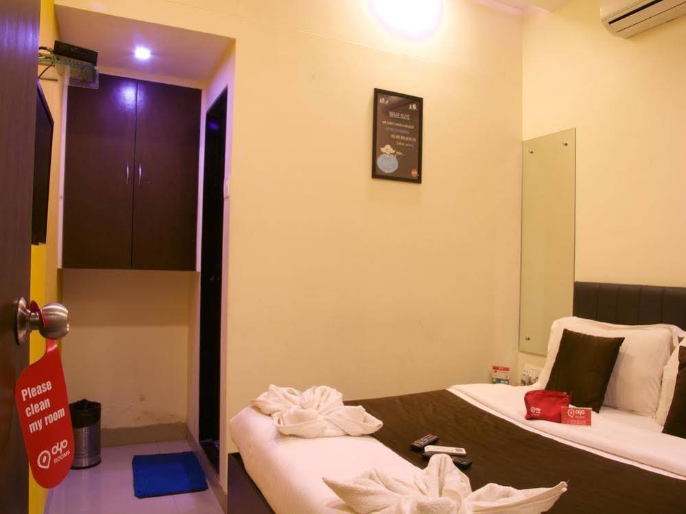 Oyo Rooms Mumbai airport metro station