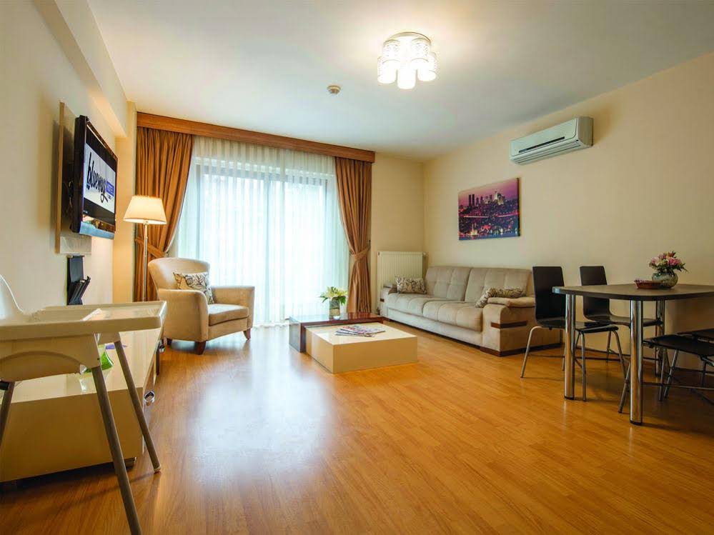 Tan Hotels&Residences