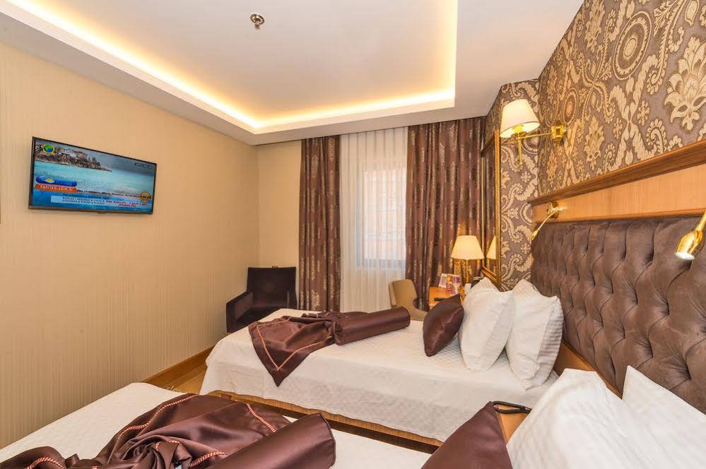 Aprilis Gold Hotel