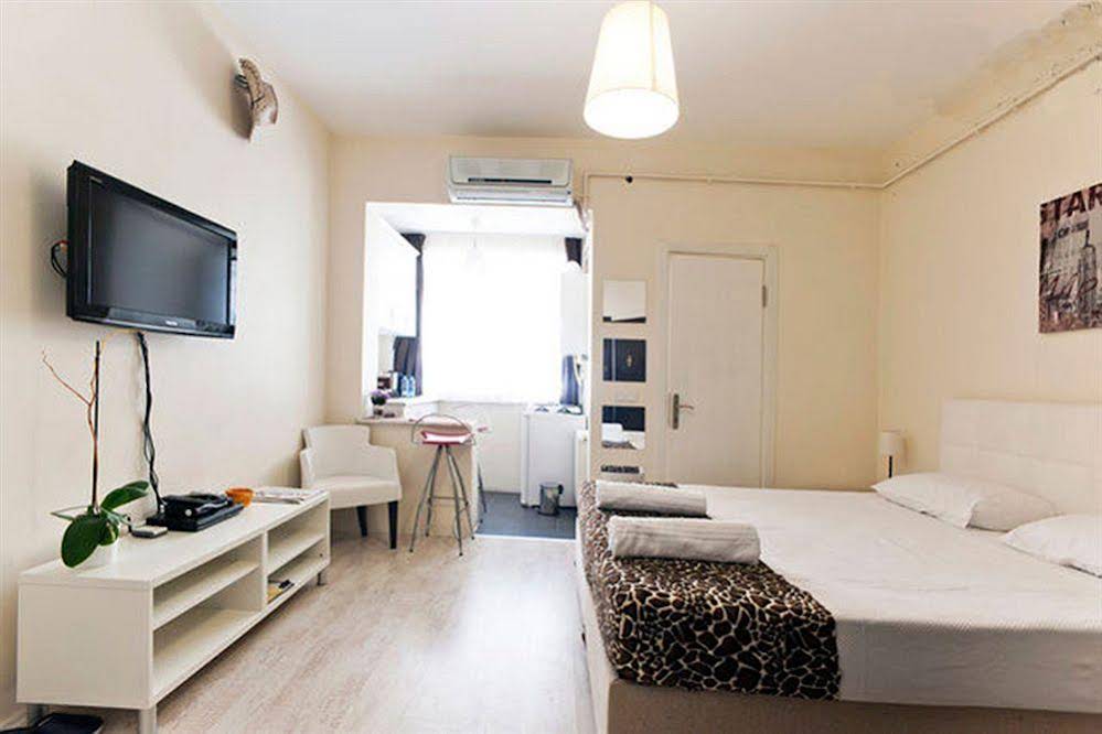Adonis House Taksim