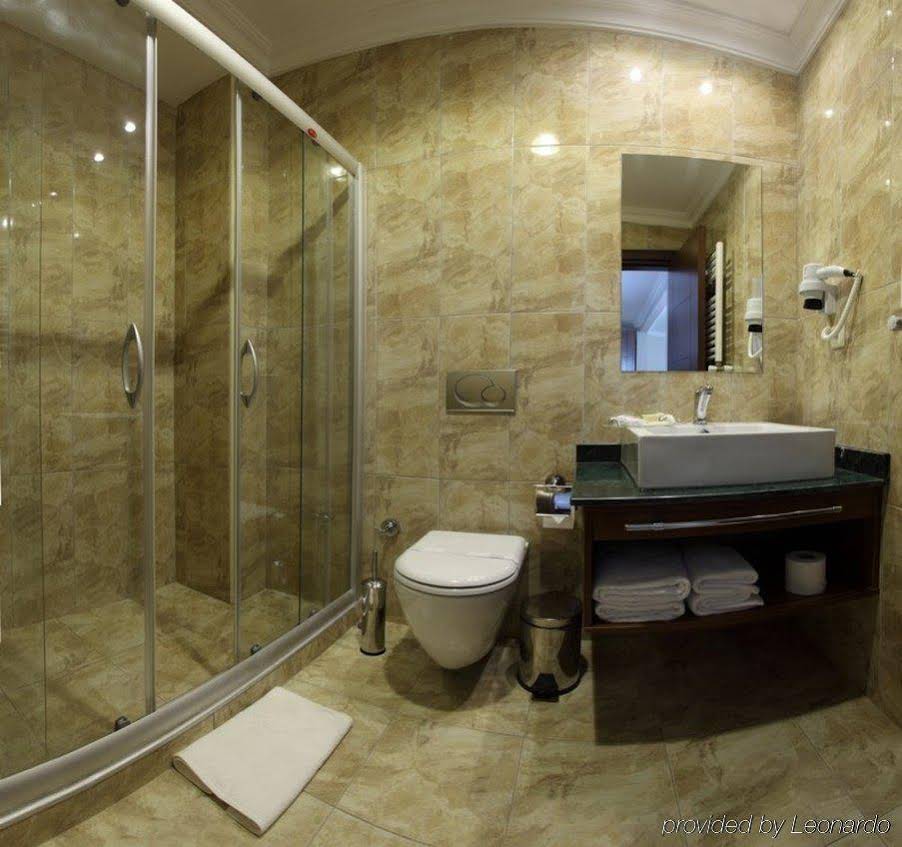 Pera Orient Hotel