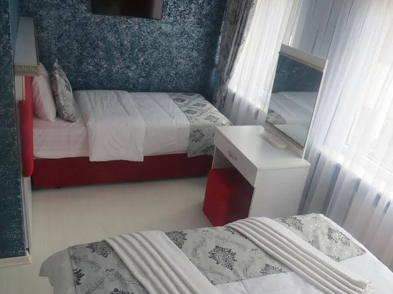 Sky Blue Hotel (Old City)