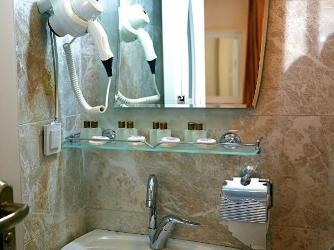 Rose Hotel - Old City