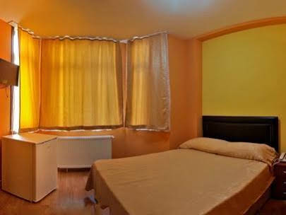 Little House Hotel