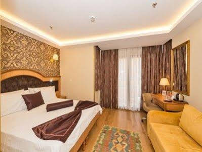 Aprilis Gold Hotel