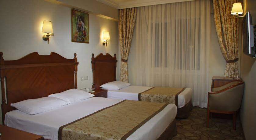 Lady Diana Hotel